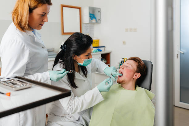 Best Weekend Emergency Dental Services in Cloverdale, IN